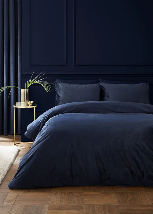 Catherine Lansfield Kingsley Soft Matt Velvet Duvet Cover Set Navy Blue - Single Image 2