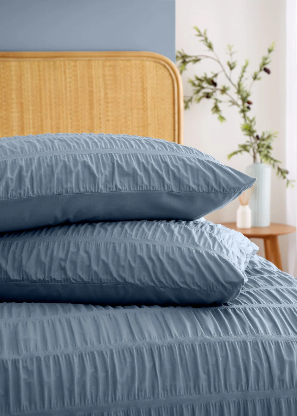 Catherine Lansfield Seersucker Duvet Cover Set Blue - Super king Image 4