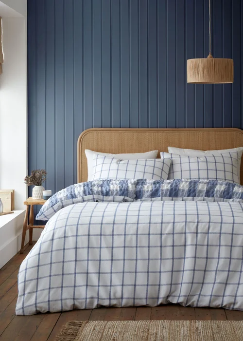 Catherine Lansfield Brushed Seersucker Gingham Reversible Duvet Cover Set - Single Image 2