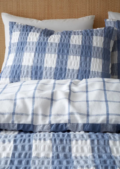Catherine Lansfield Brushed Seersucker Gingham Reversible Duvet Cover Set - Single Image 3