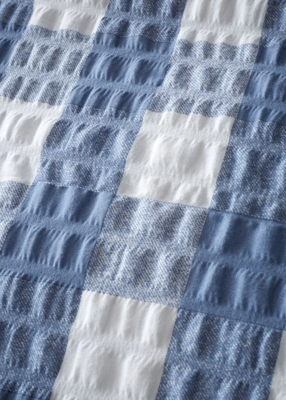 Catherine Lansfield Brushed Seersucker Gingham Reversible Duvet Cover Set - Single Image 4
