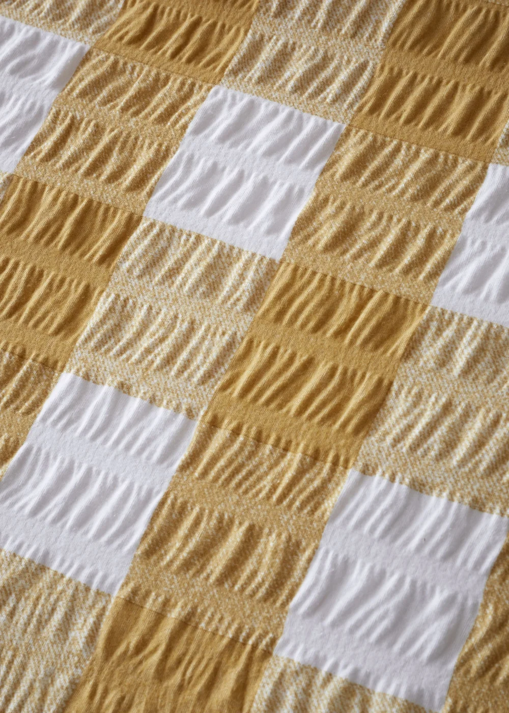 Catherine Lansfield Brushed Seersucker Gingham Reversible Duvet Cover Set - Single Image 4