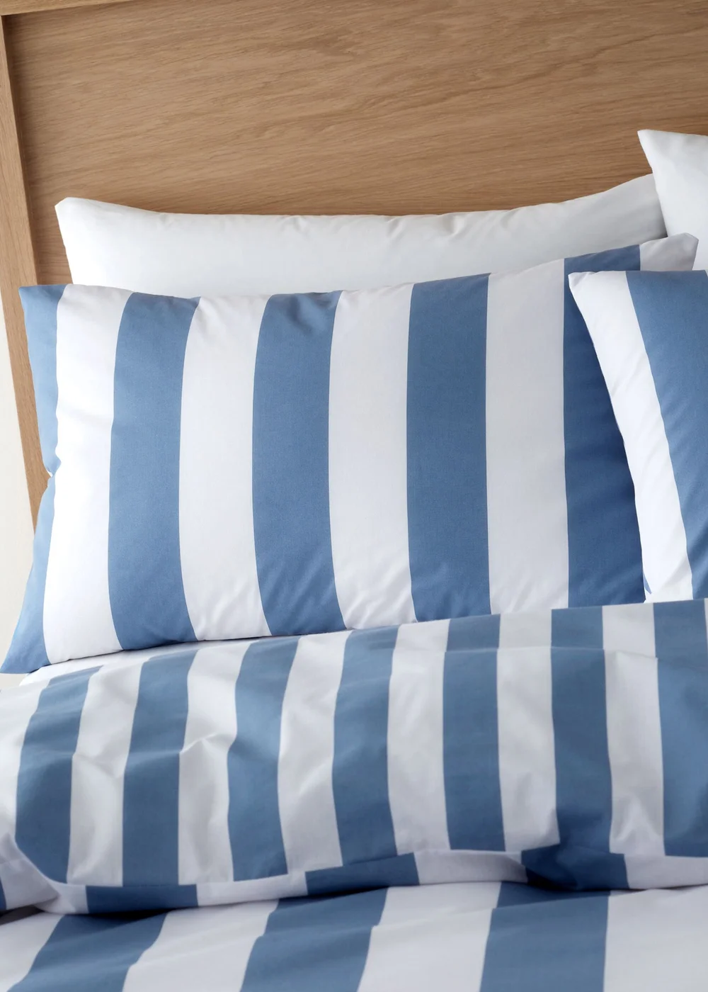 Catherine Lansfield Cove Stripe Reversible Duvet Cover Set - Single Image 3