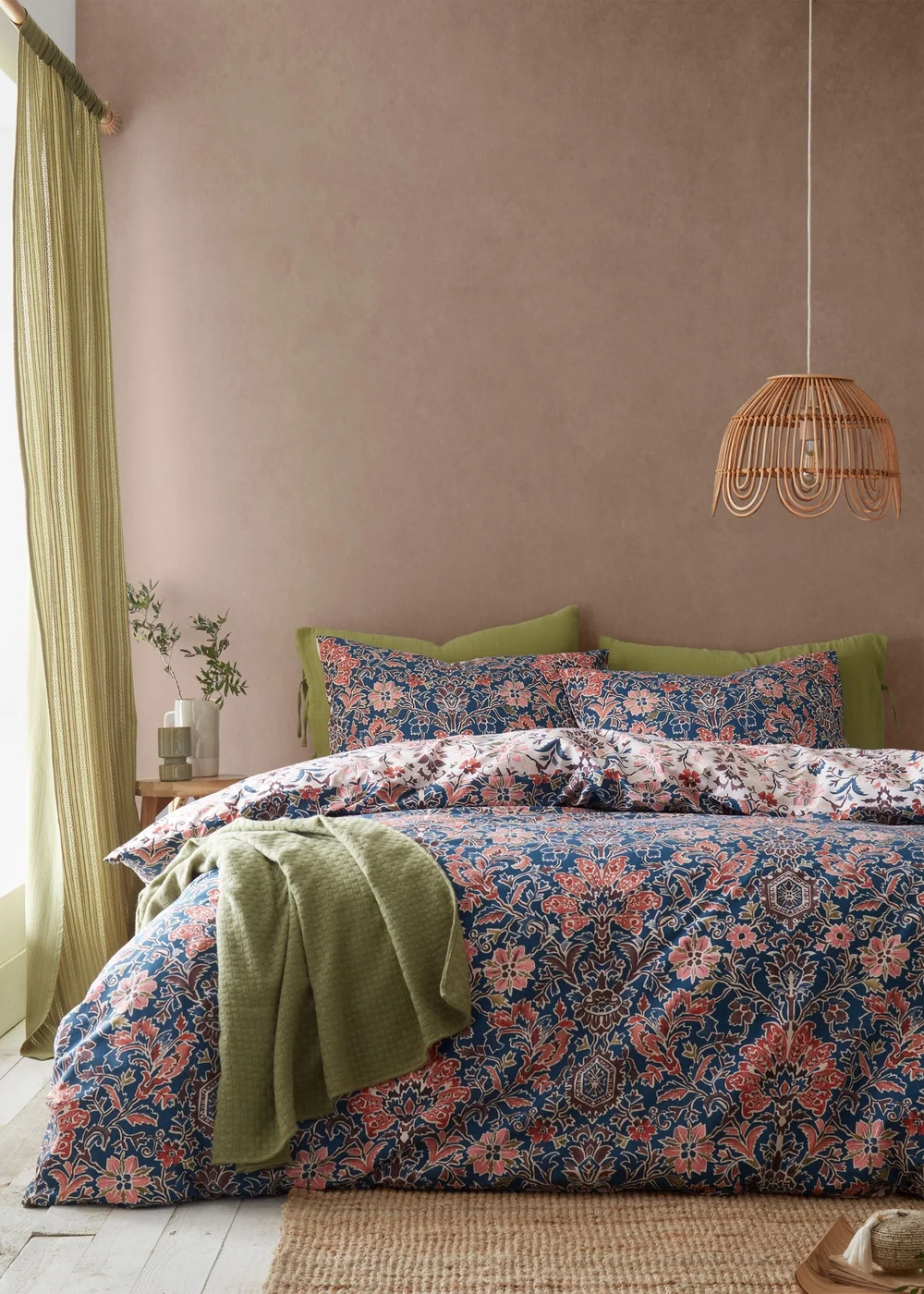 Pineapple Elephant Keera Floral Reversible Duvet Cover Set Navy Blue - Single Image 1
