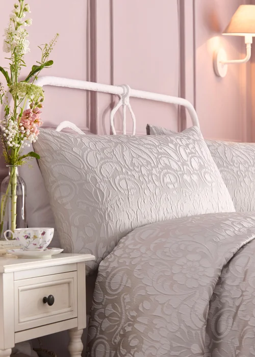 Appletree Heritage Worcester Silver Jacquard Duvet Cover Set - Double Image 2
