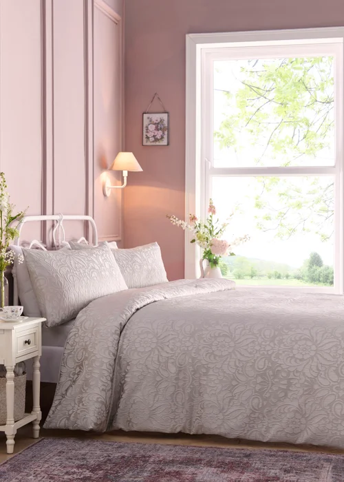 Appletree Heritage Worcester Silver Jacquard Duvet Cover Set - Double Image 1