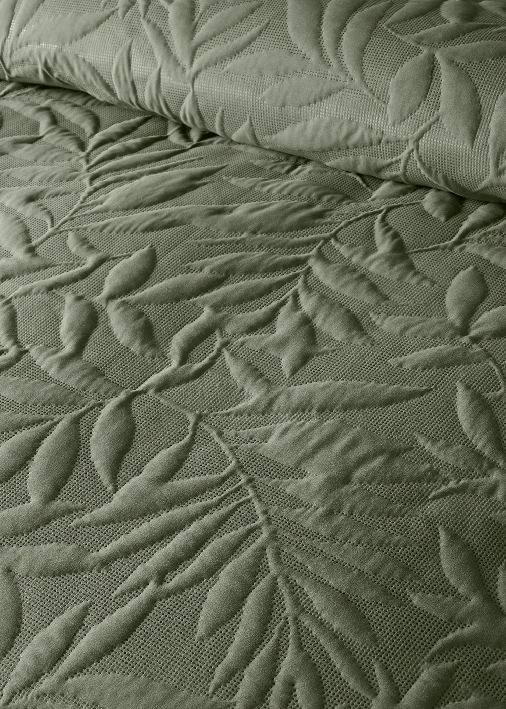 Serene Luana Dark Green Peach Finish Duvet Cover Set - Single Image 3