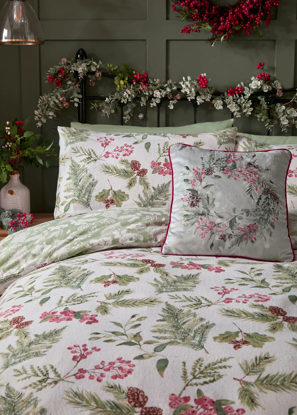 Dreams & Drapes Lodge Winter Sprigs Christmas Green Duvet Cover Set - Single Image 2