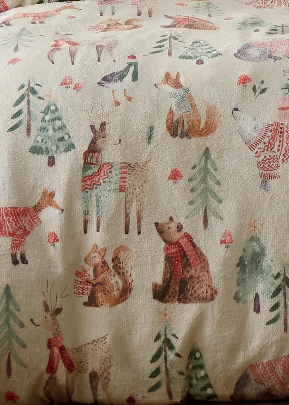 Fusion Christmas Woodland Animals Natural Plush Duvet Cover Set - Single Image 3