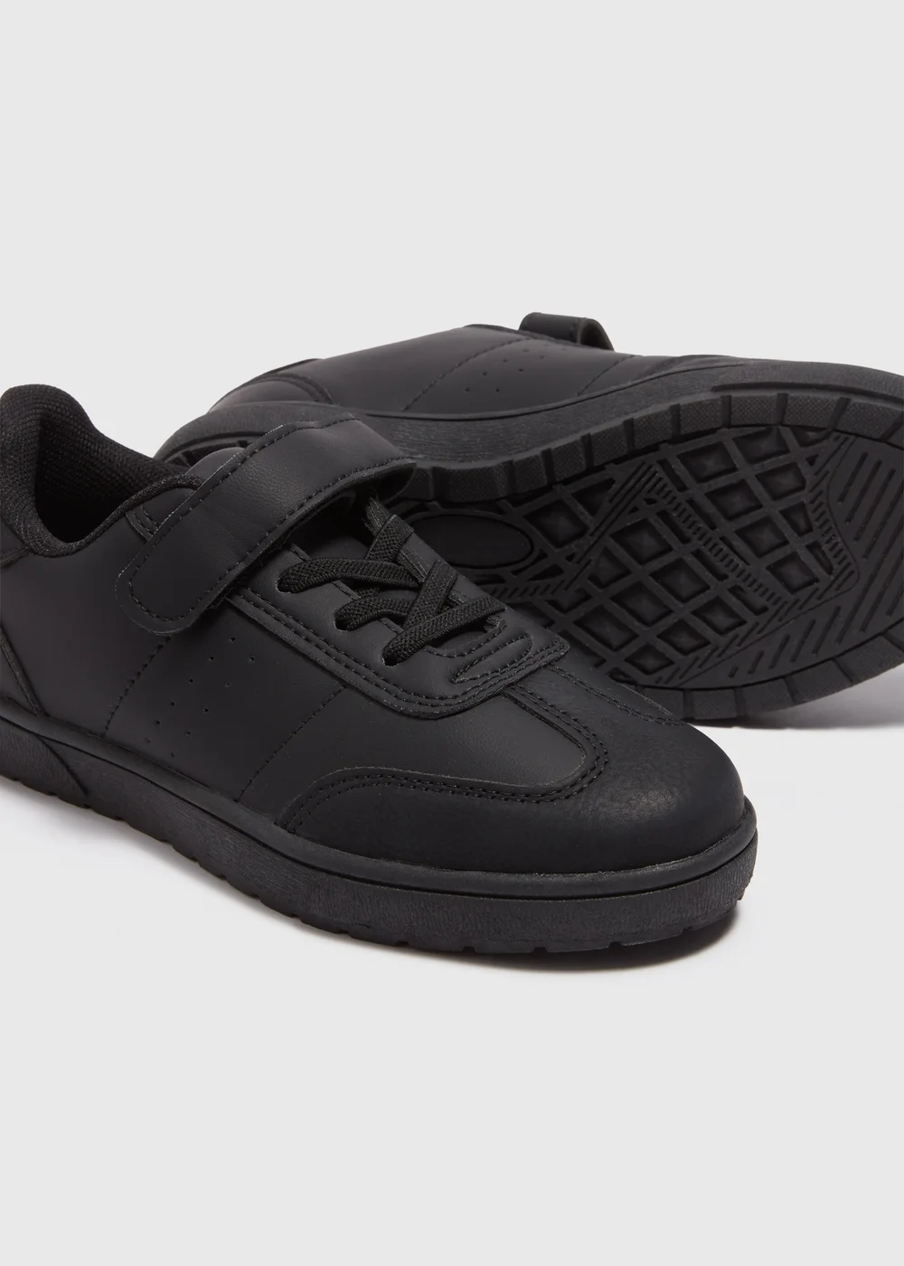 Boys Black Panel School Trainers (Younger 10-Older 6) - Size 1 Image 2