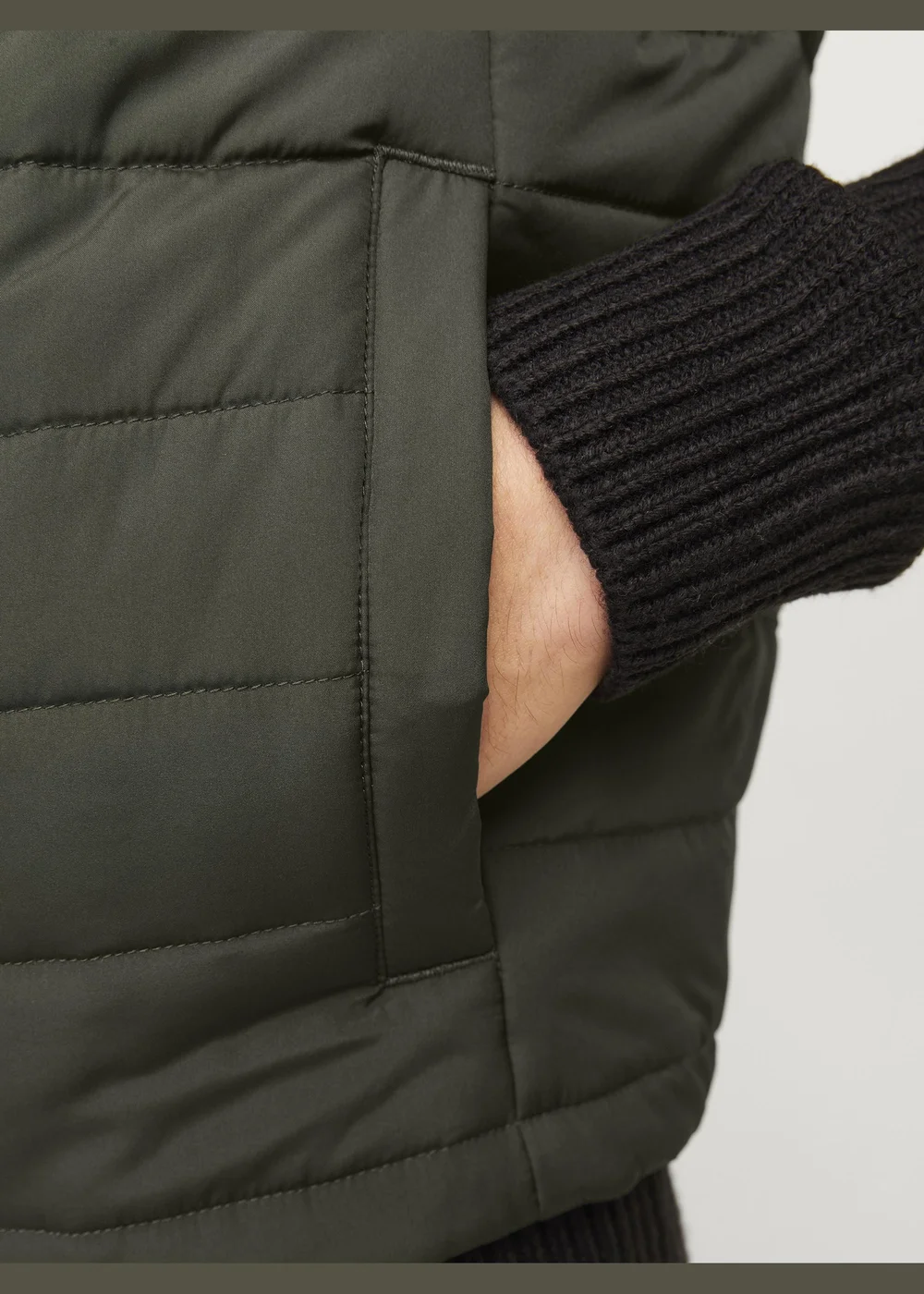 JJ Rebel Khaki Gilet - S Image 4