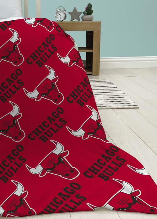 NBA Chicago Fleece Throw - One Size Image 2