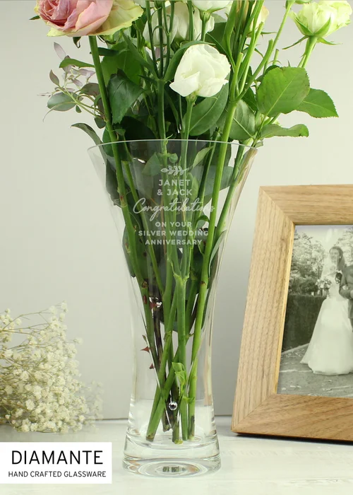 Personalised Memento Company Clear Free Text Botanical Hand Cut Diamante Heart Vase - One Size Image 3