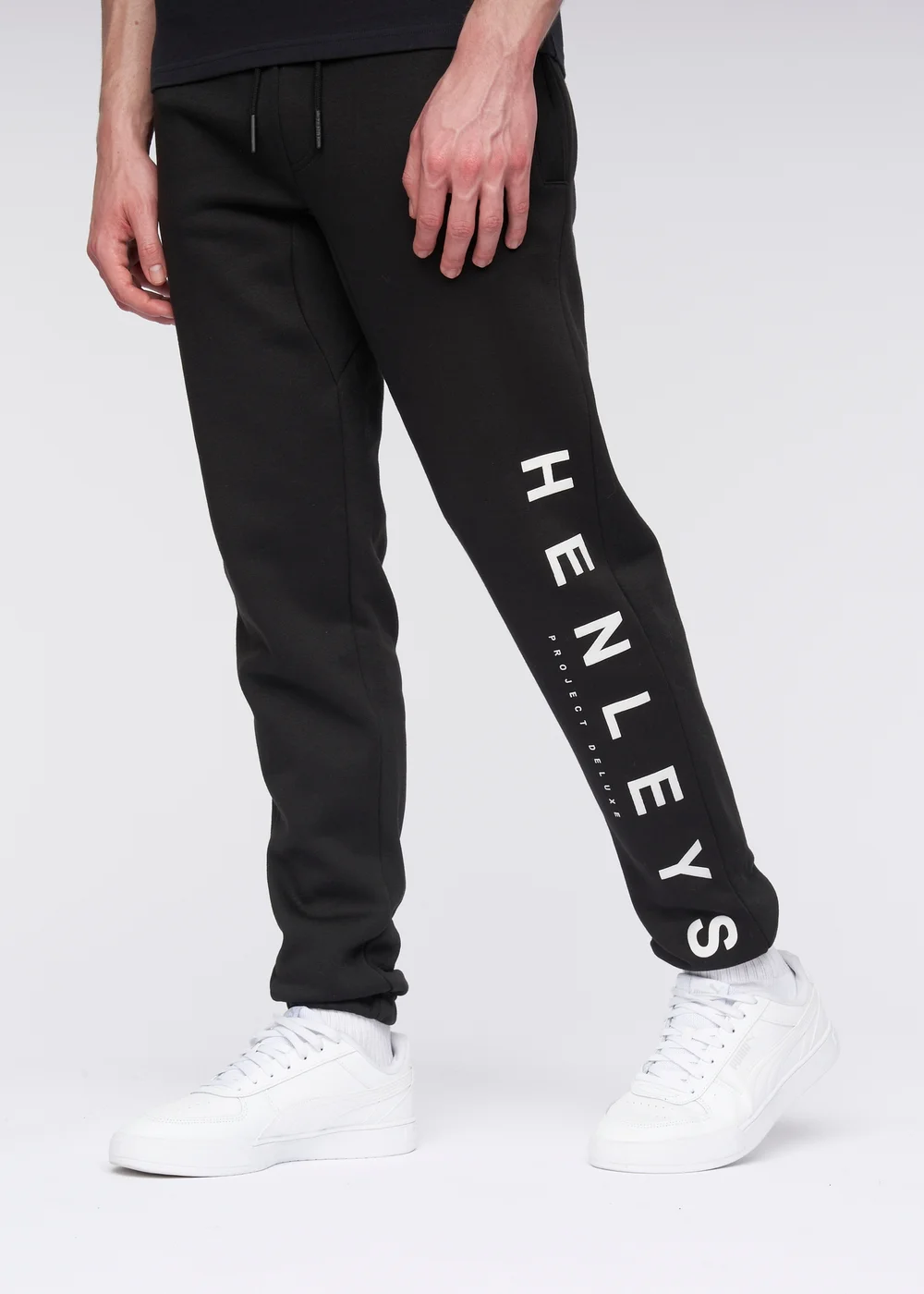 Henleys Black Classhen Joggers - M Image 1