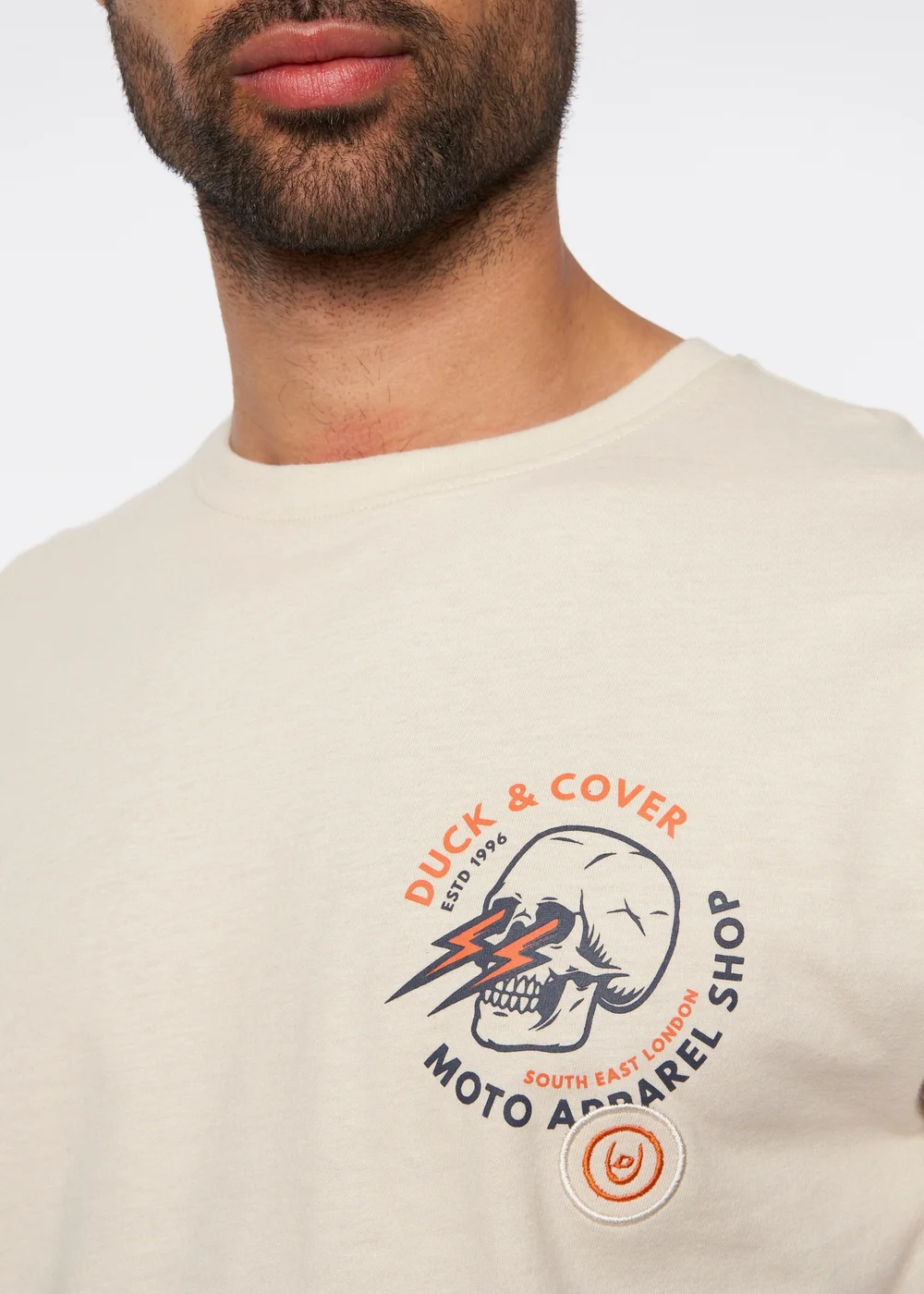 Duck & Cover Off White Blevins T-Shirt - XXL Image 3