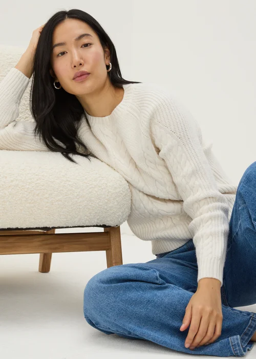 Cream Cable Knit Jumper - XS Image 1