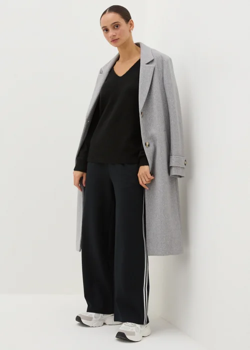 Black V-Neck Jumper - XS Image 3