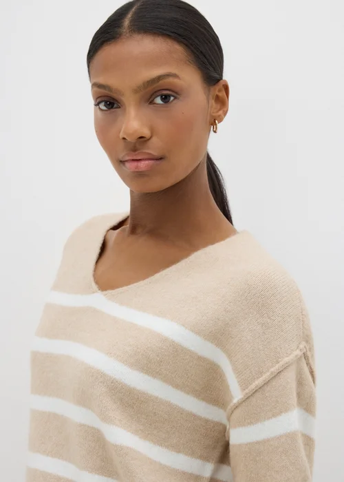 Beige Stripe V-Neck Jumper - XS Image 3