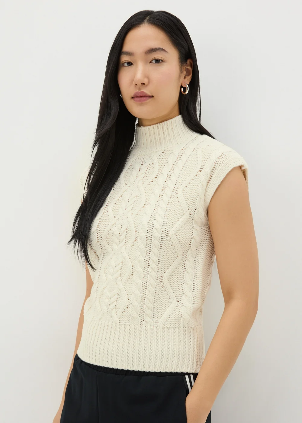 Cream High Neck Cable Knit Vest - XS Image 2