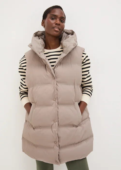 Mocha Mid Length Gilet - 8 Image 3