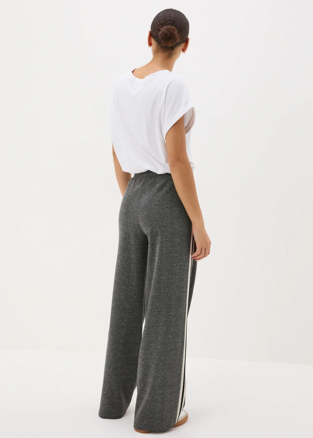 Grey Check Side Stripe Wide Leg Trousers - 8 Image 3