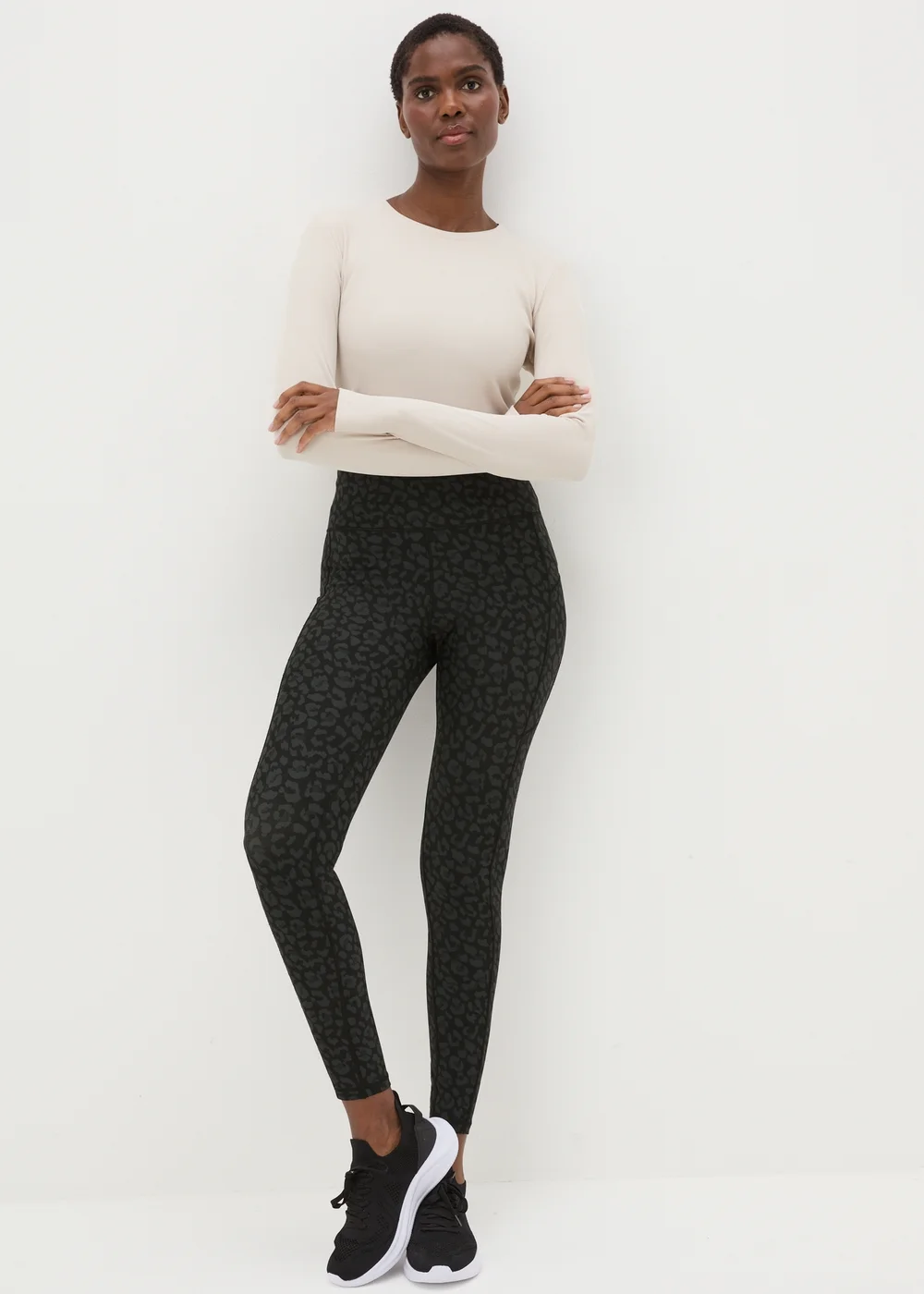 Souluxe Black Leopard Print Leggings - 8 Image 3