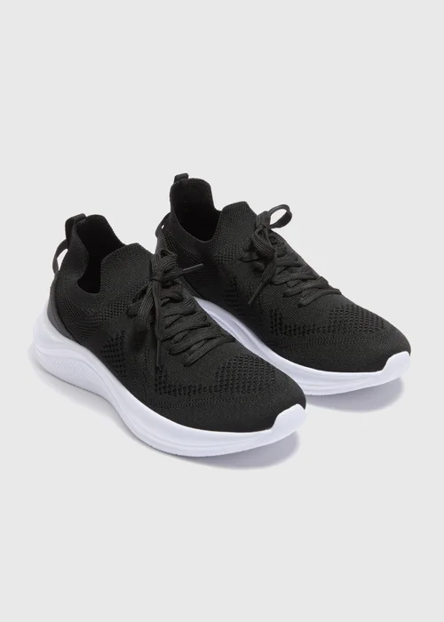 Souluxe Black Runner Trainers - Size 3 Image 1