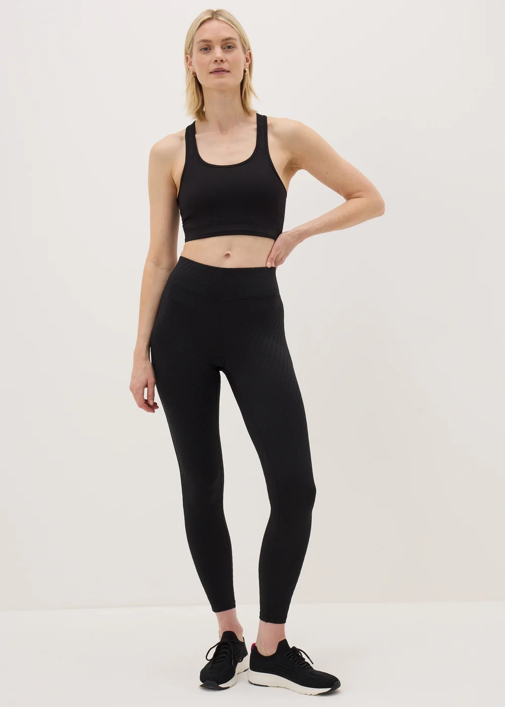 Souluxe Black Textured Leggings - 8 Image 1