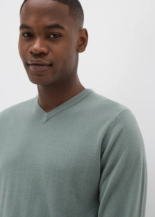 Sage Soft Touch V-Neck Jumper - S Image 2