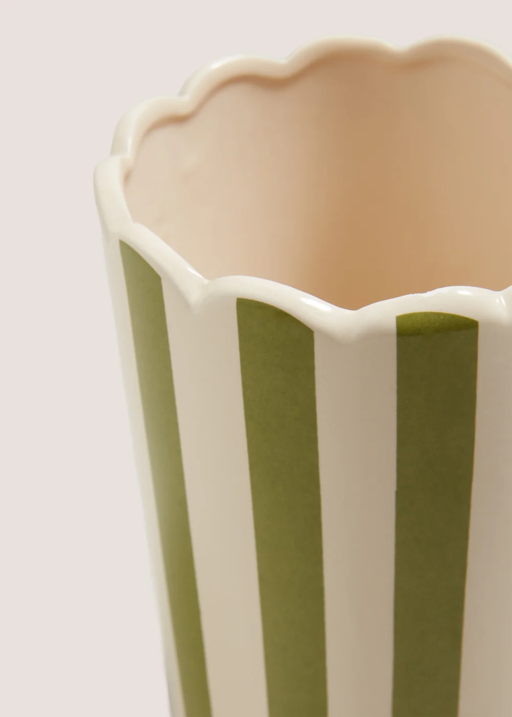 Green Stripe Scallop Vase Image 2
