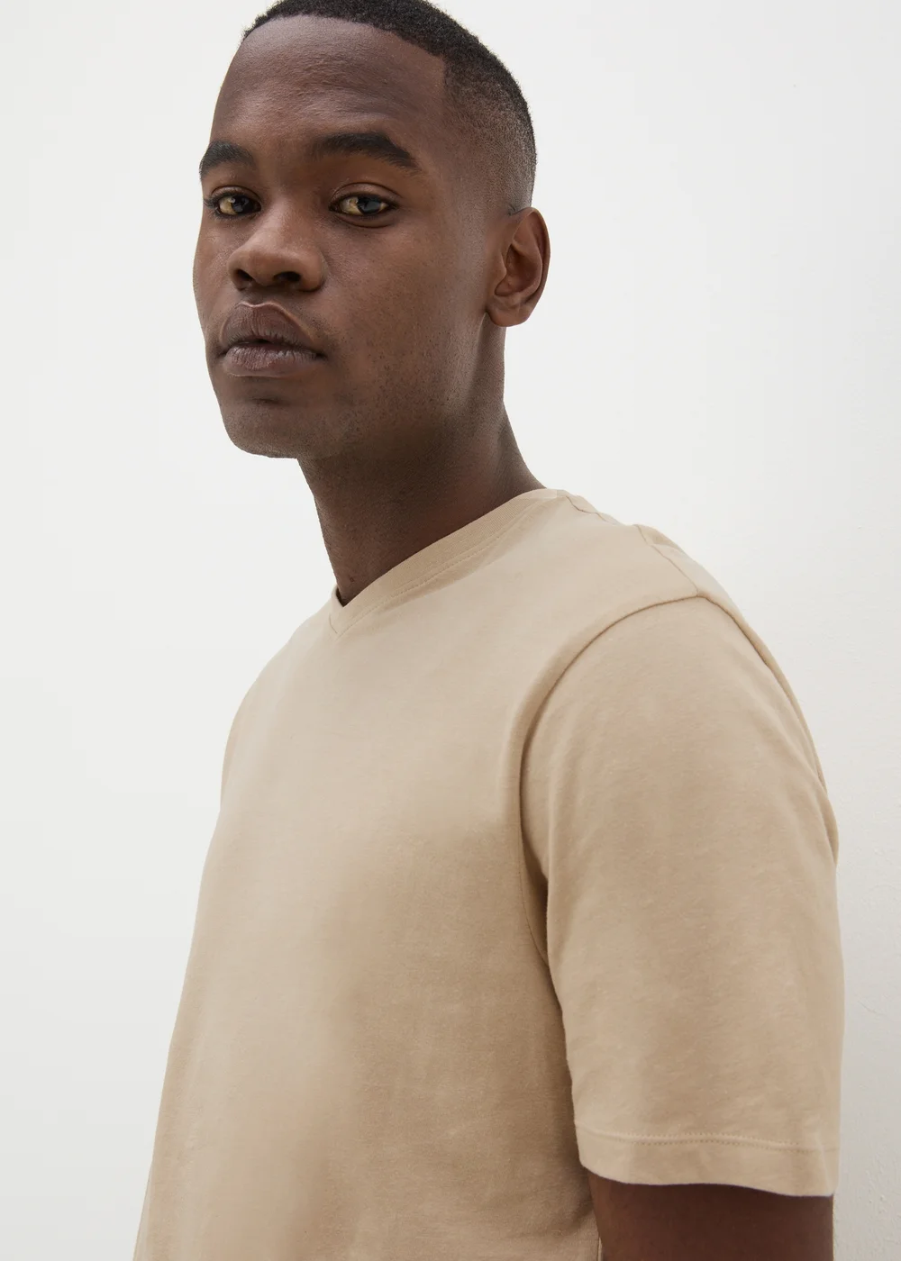 Stone Essential V-Neck T-Shirt - XS Image 1