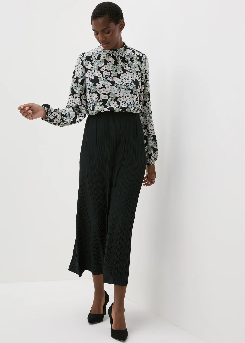 Et Vous Black Floral High Neck Blouse - 8 Image 3