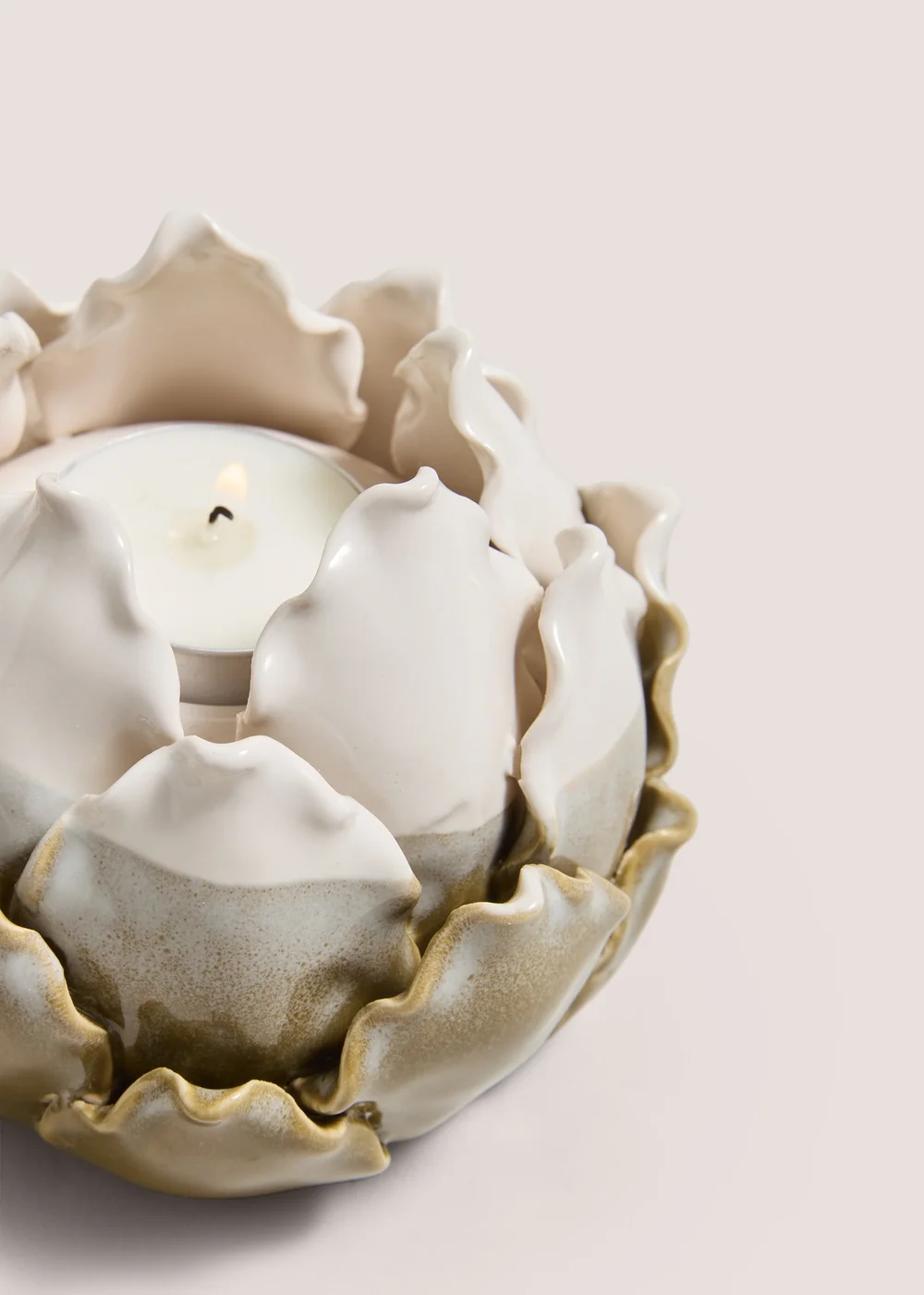 Green Artichoke Tealight Holder Image 2