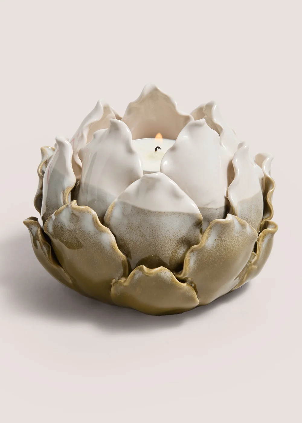 Green Artichoke Tealight Holder Image 1