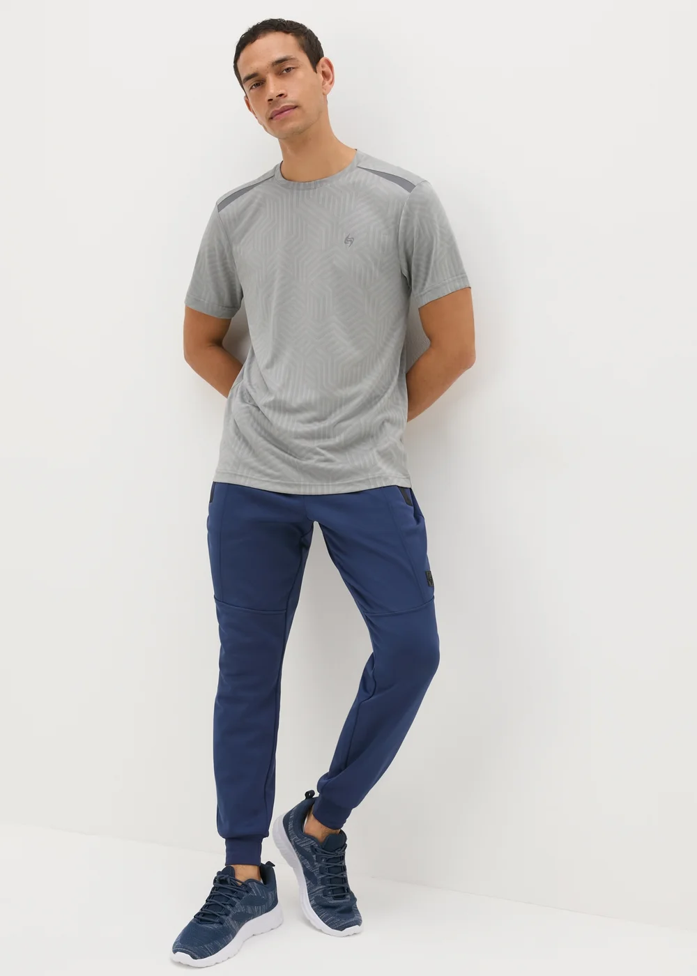 Souluxe Grey Geometric T-Shirt - S Image 2