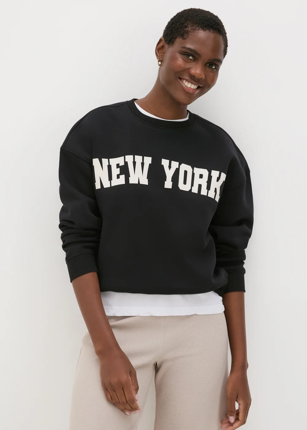Black New York Sweatshirt - S Image 1