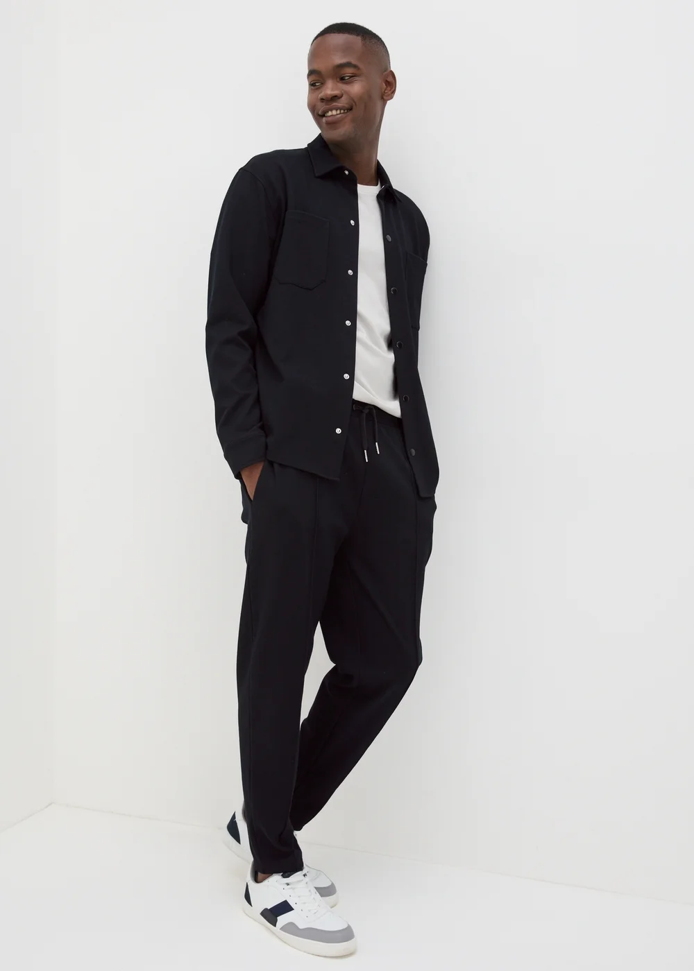 Black Tapered Jogging Bottoms - S Image 1