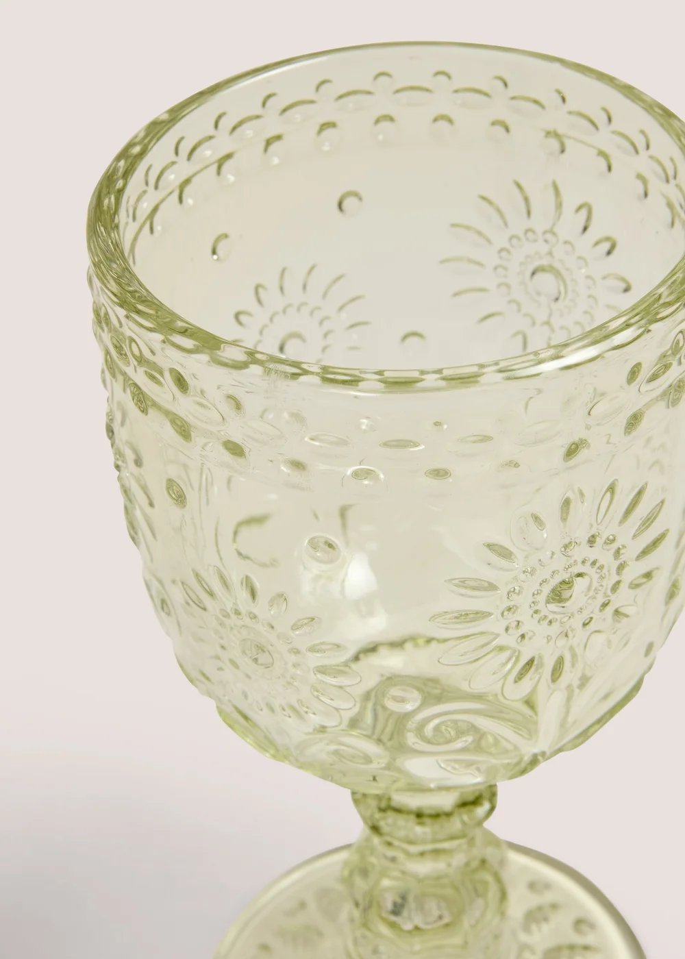 Green Meadow Floral Wine Glass Image 2