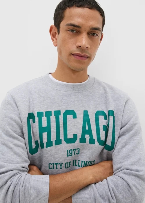 Grey Chicago Sweatshirt - S Image 2