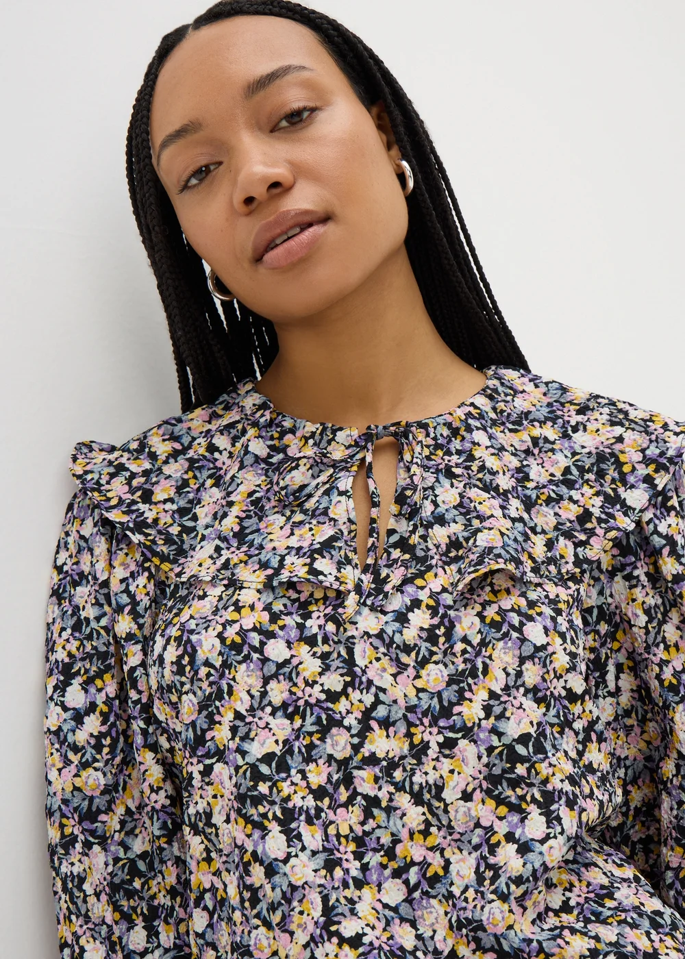 Black Floral Oversized Collar Blouse - 8 Image 3