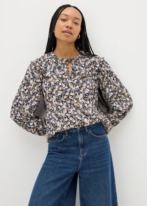 Black Floral Oversized Collar Blouse - 8 Image 2