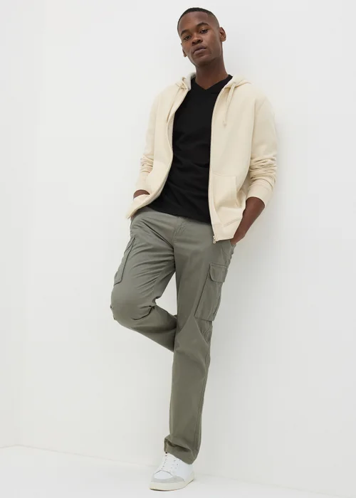 Black Essential V-Neck T-Shirt - XS Image 3