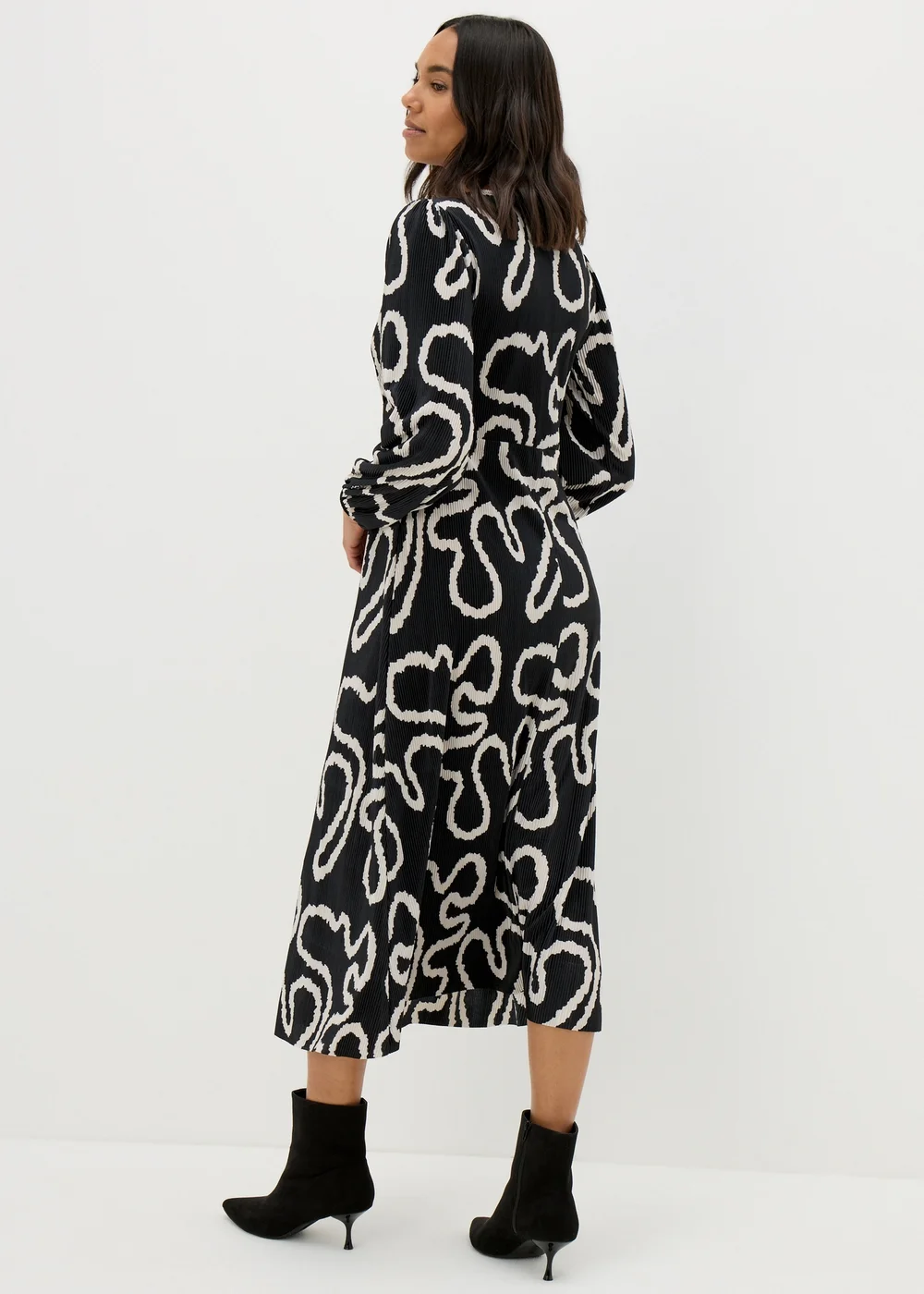Et Vous Black Plisse Wiggle Print Midi Dress - 8 Image 2