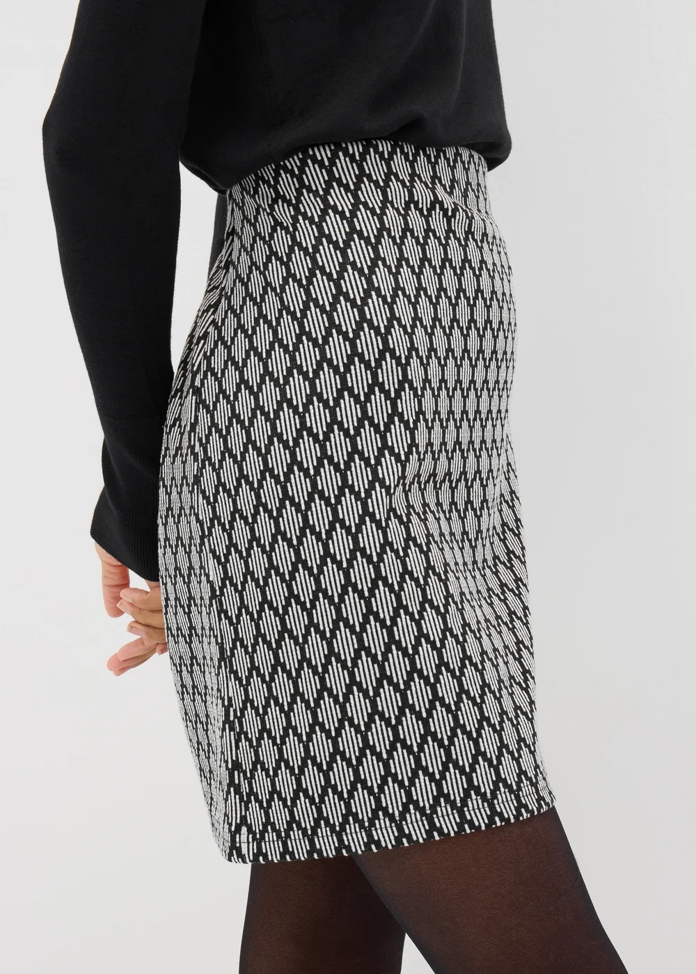 Et Vous Black Diamond Ponte Mini Skirt - 8 Image 3