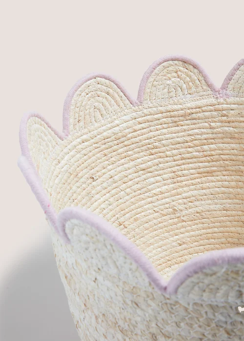 Pink Scallop Edge Basket Image 2