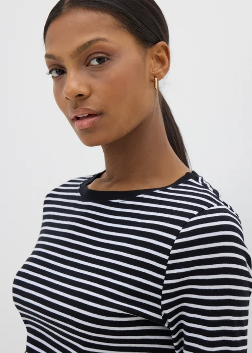 Black Fitted Long Sleeve Stripe Top - 8 Image 3