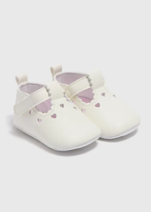 Baby White Scallop T-Bar Soft Sole Shoes (Newborn-18mths) - Age 0 - 3 Months Image 1