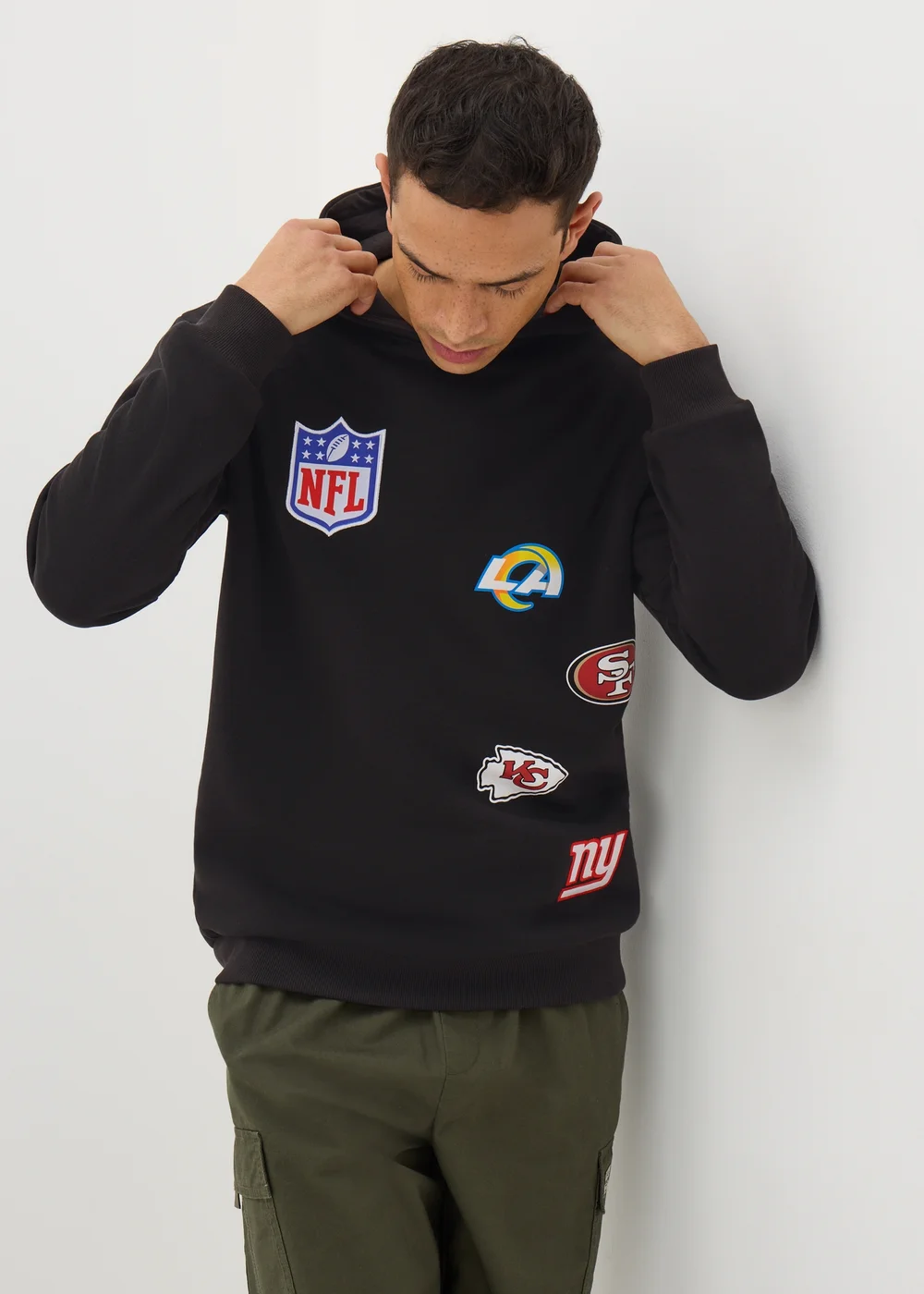 NFL Black Badge Hoodie - Small Image 2