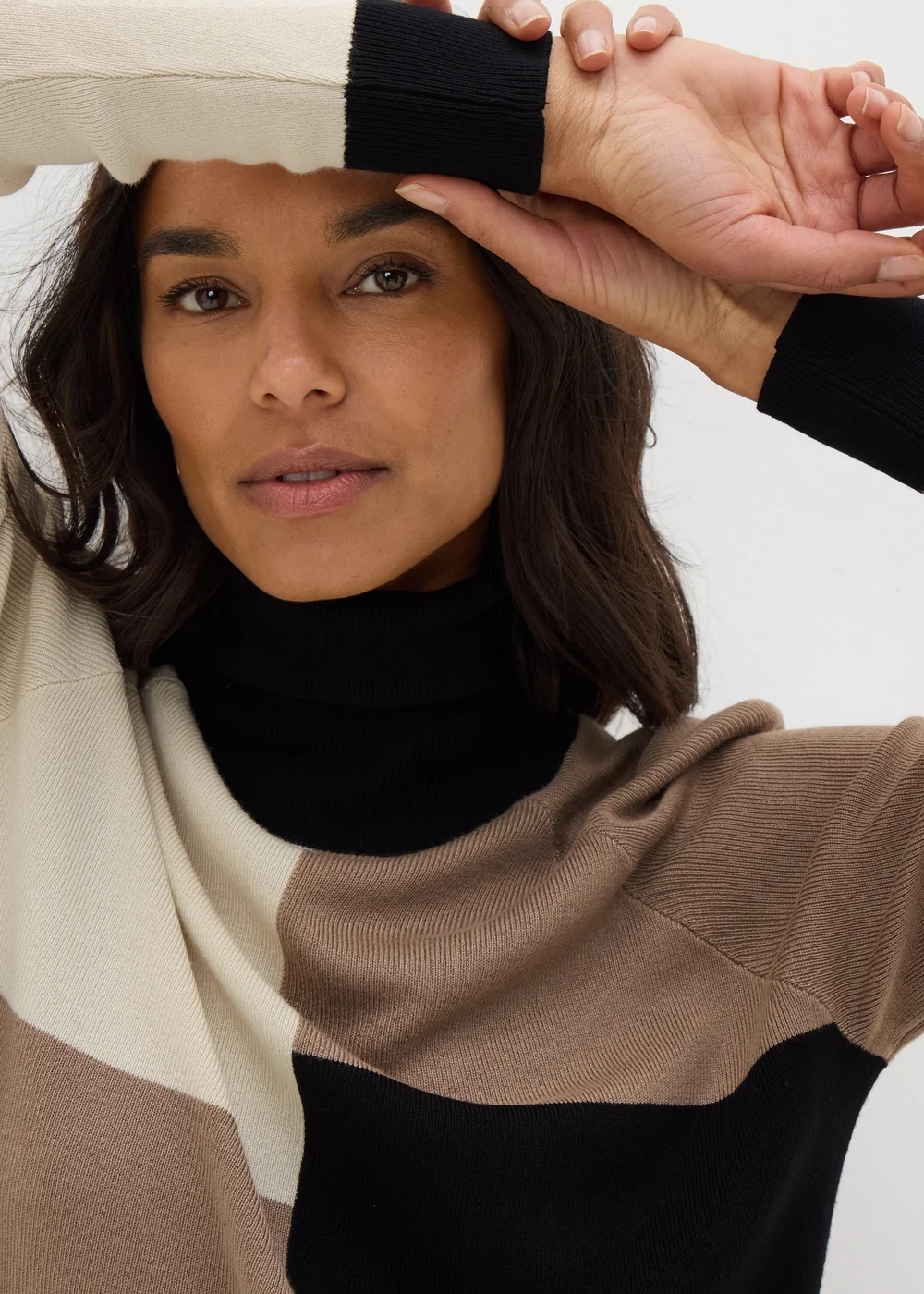Et Vous Black Colour Block Roll Neck Jumper - 8 Image 2