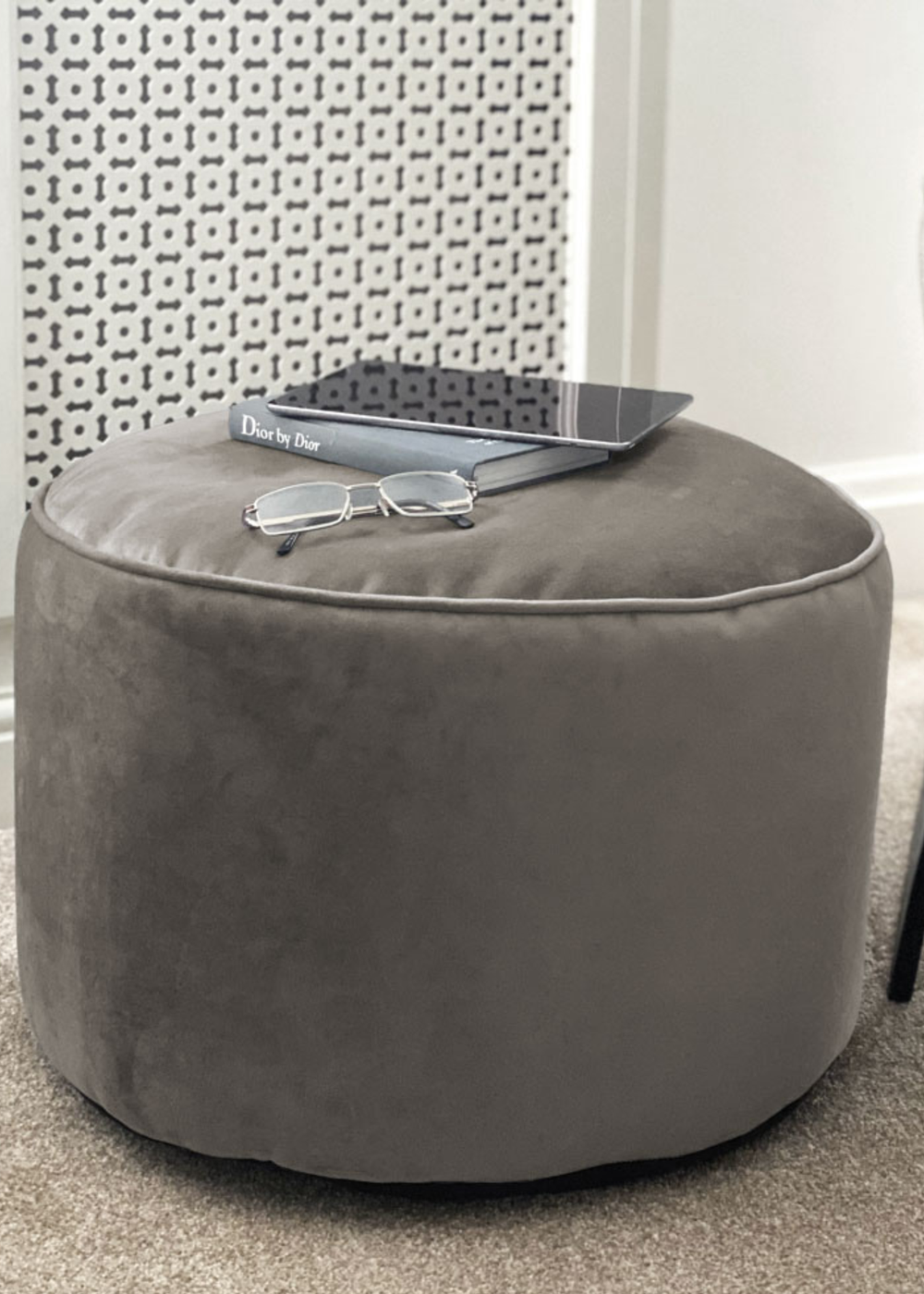 rucomfy Velvet Pouffe Pebble Grey Beanbag - One Size Image 1